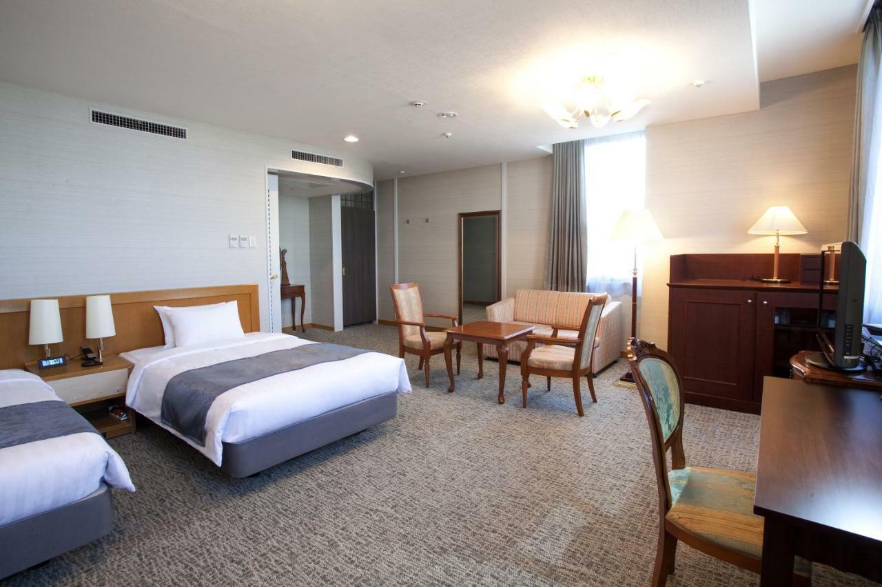 Hotel Mielparque Yokohama Йокогама Экстерьер фото